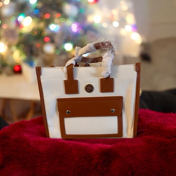 Jessica Moore Elegant Cream and Brown Tote - Picture 2 of 9